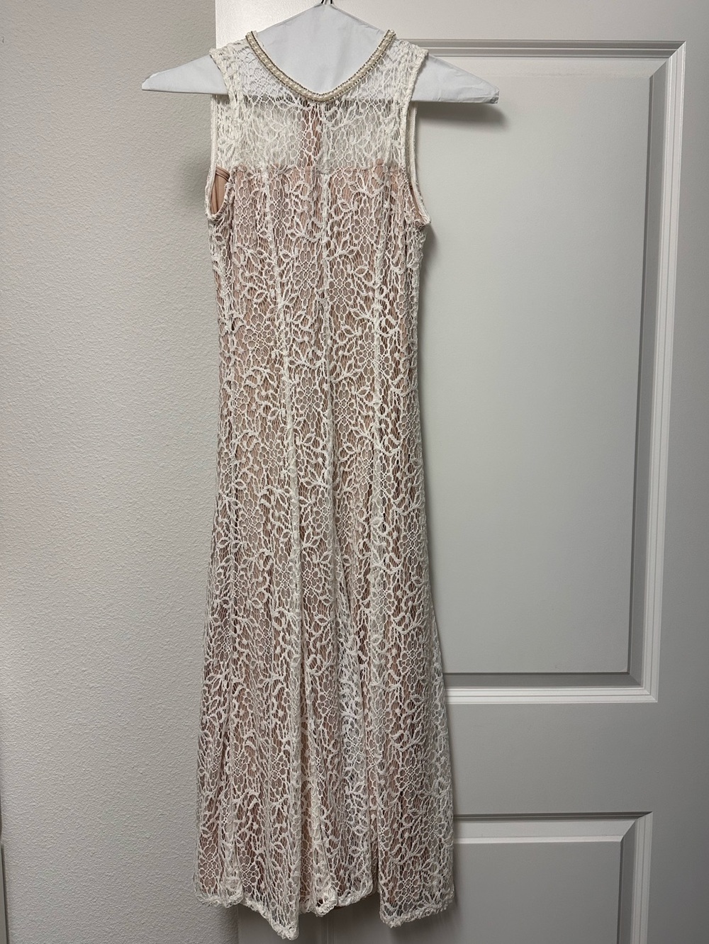 AQUA LACE FAUX PEARL TRIM MIDI DRESS NWOT